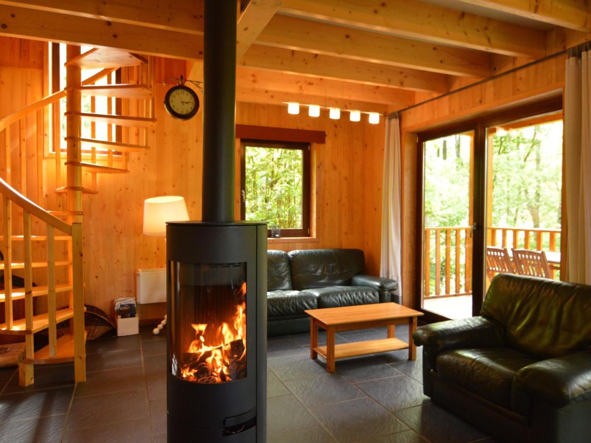 B&B Aywaille - Comfortable modern chalet with wood finish - Bed and Breakfast Aywaille