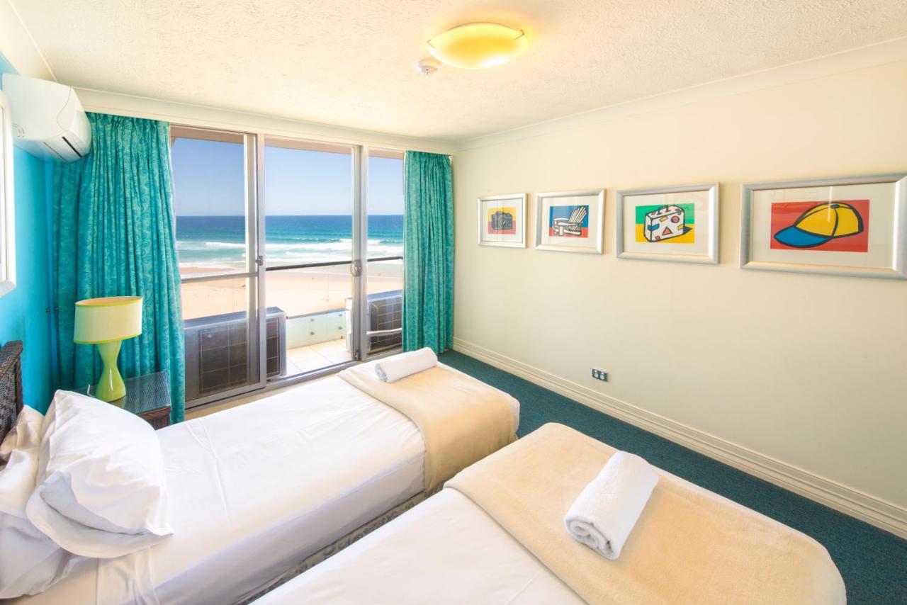 Superior Two-Bedroom Apartment - Beachfront Ocean View