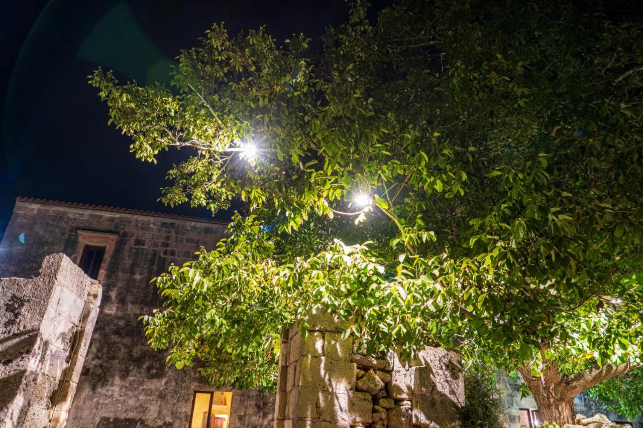 CASINO de VITI - Dimora storica con piscina - B&B Vaste