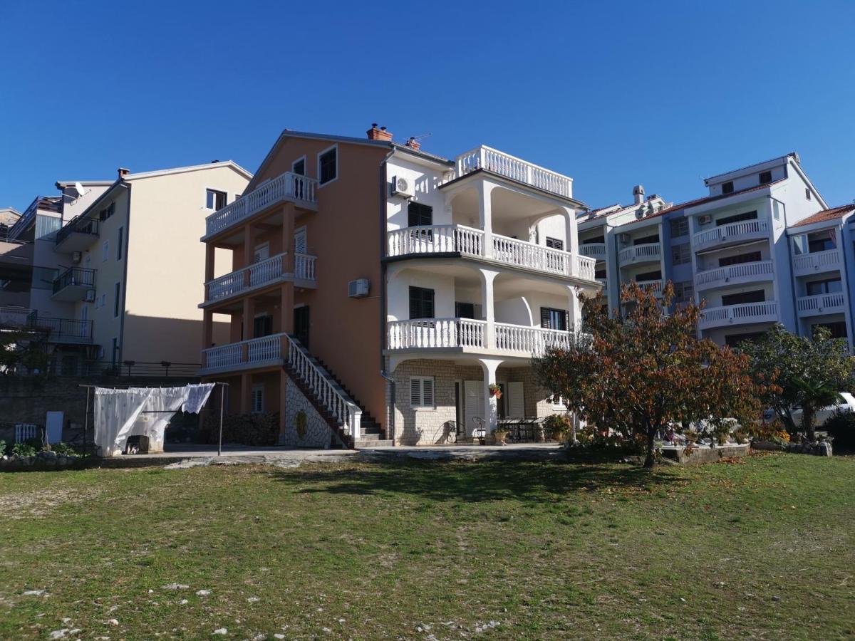 Appartamento con 3 Camere da Letto