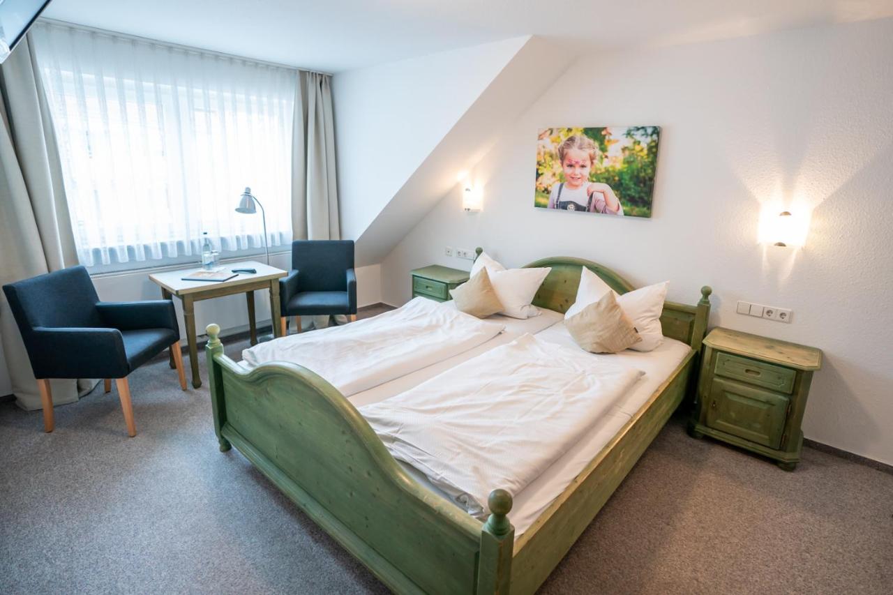 B&B Langenau - Hotel-Gasthof zur Linde - Bed and Breakfast Langenau