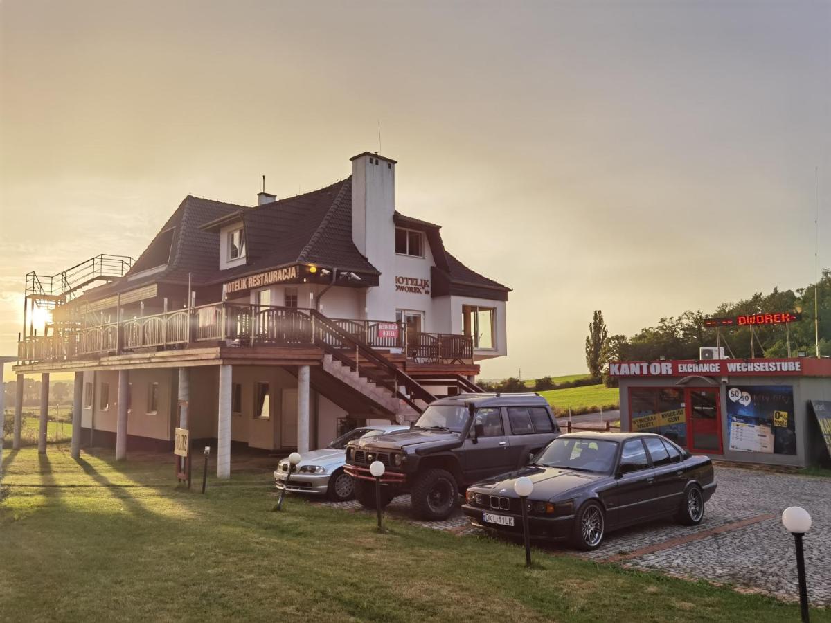 Hotelik Dworek Legnickie Pole 4km od Legnicy