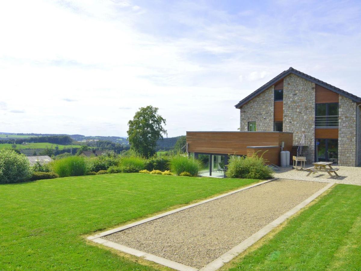 B&B Malmedy - Holiday Home in Malmedy with Indoor Heated Pool - Bed and Breakfast Malmedy