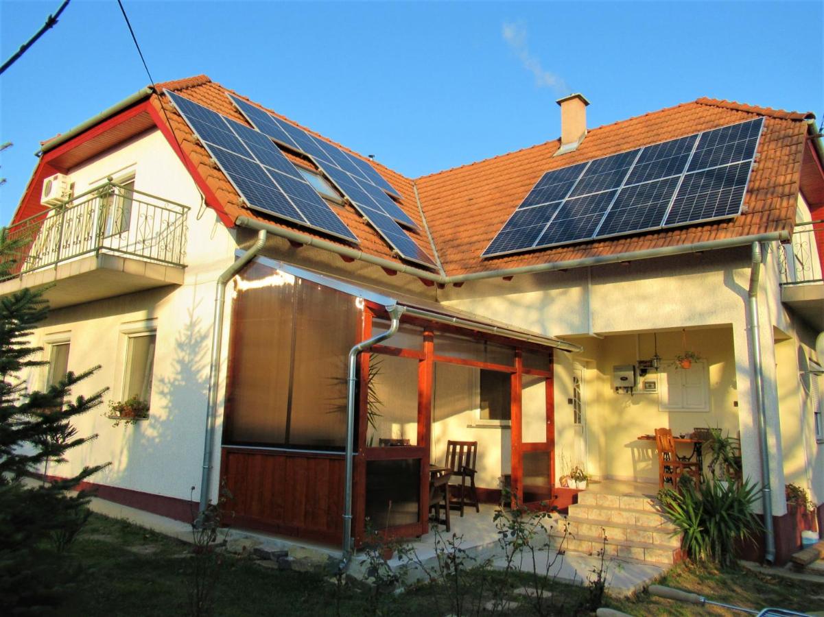 Menyhárt apartman Gyenesdiáson 6 fő részére - B&B