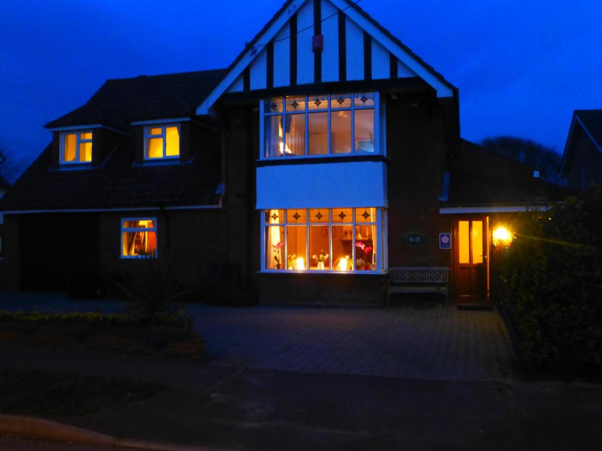 Beech Lodge Guest House - B&B New Milton