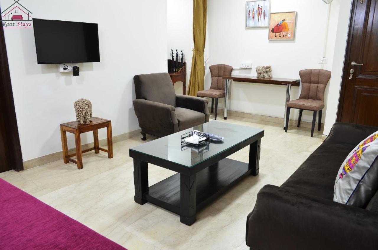 B&B New Delhi - Furnished 1 Bedroom Independent Apartment 5 in Greater Kailash - 1 Delhi with Balcony - Bed and Breakfast New Delhi
