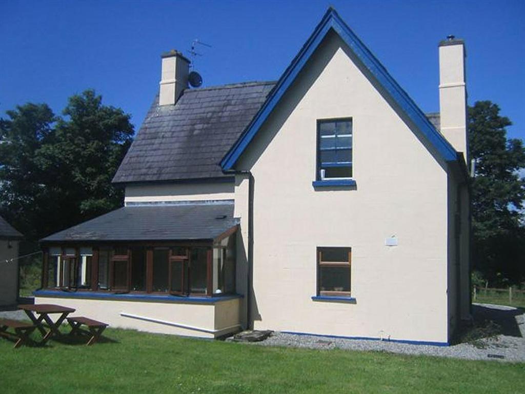 Cottage with Garden View