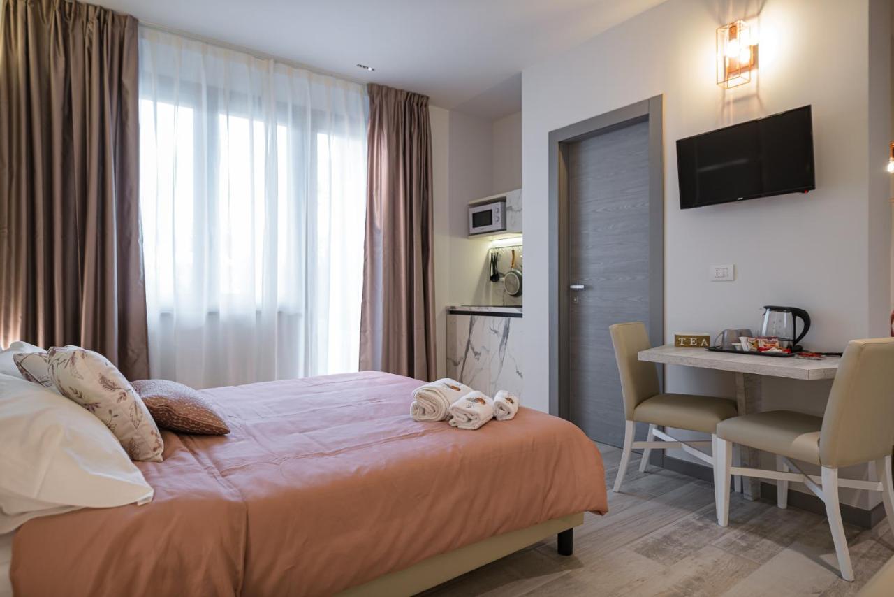 Standard King Room