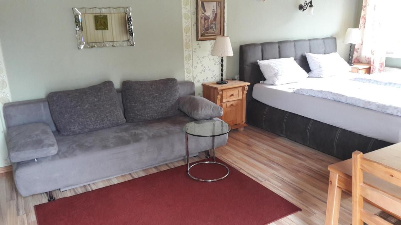 Apartment mit Terrasse