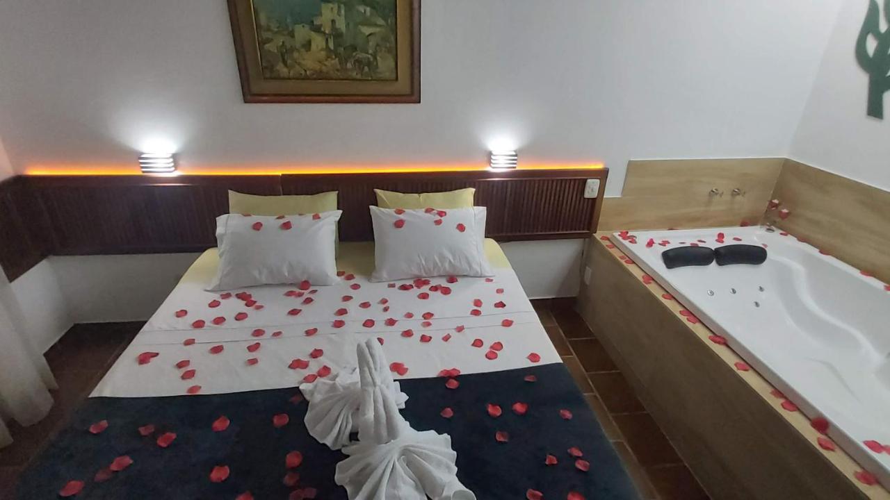 Deluxe Suite with Spa Bath