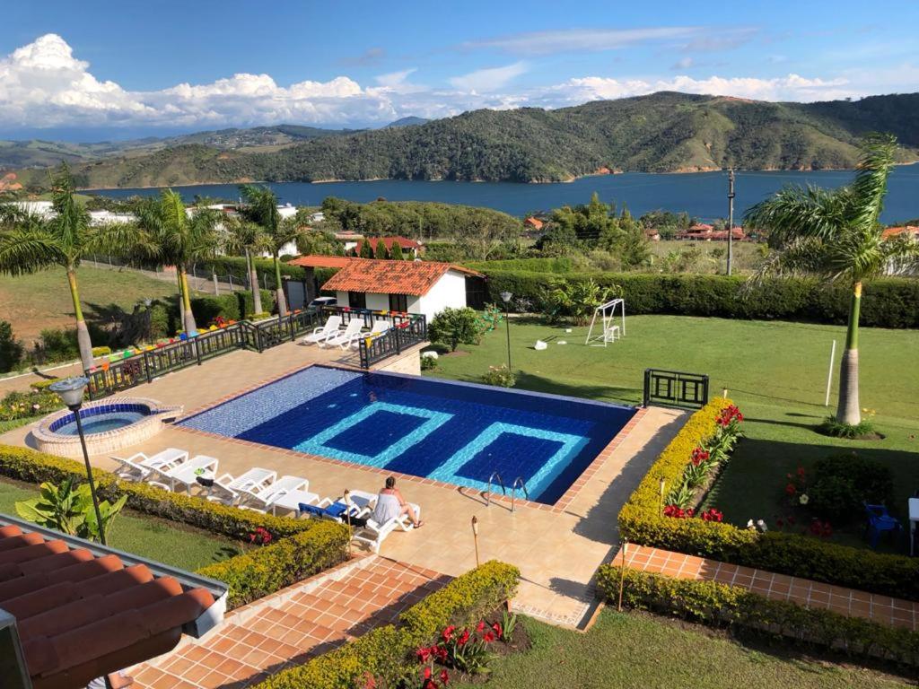 B&B Calimita - Finca Lago Calima with Excellent view - Bed and Breakfast Calimita