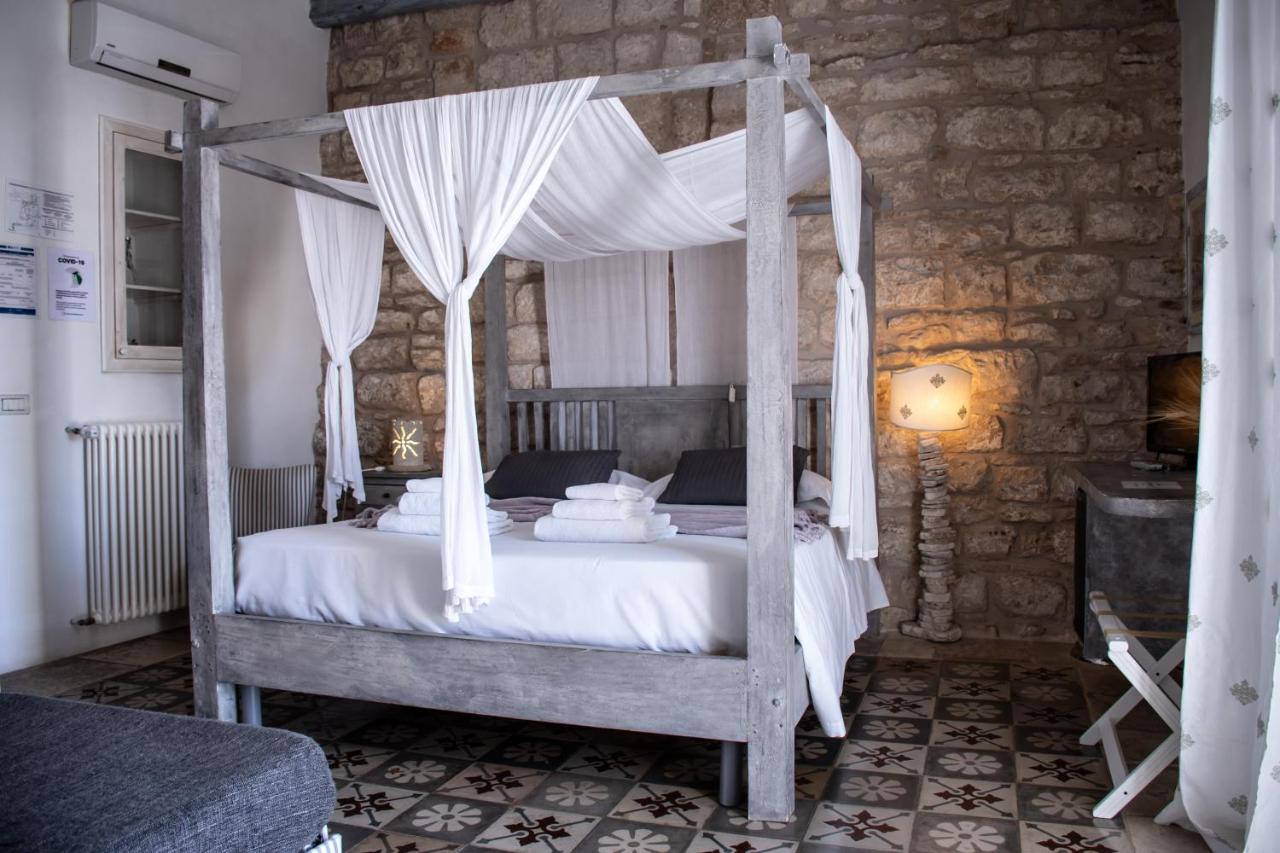 Camera Queen con Divano-Letto