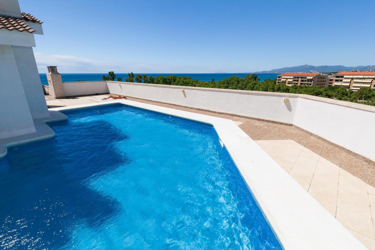 UHC AIGUADOLÇ FAMILY APARTMENTS - B&B Cambrils