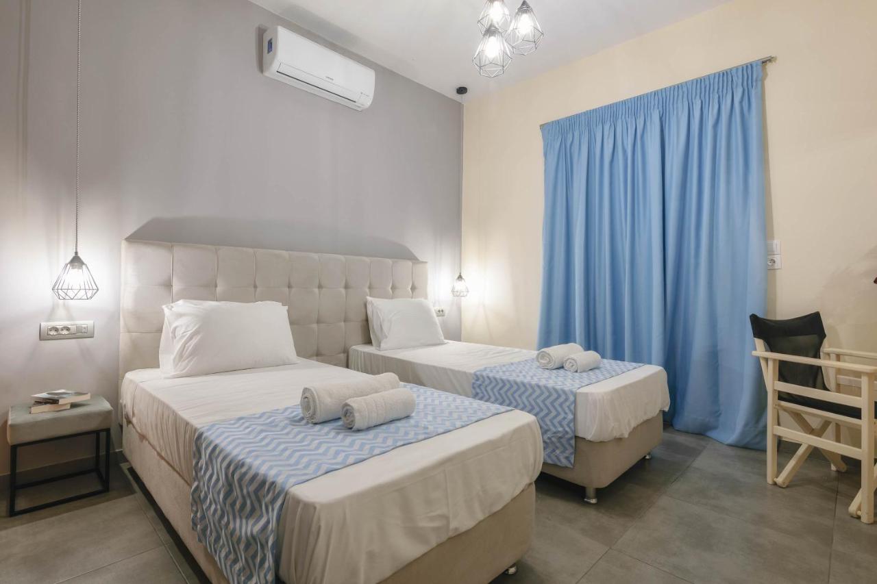 Triple Room with City View