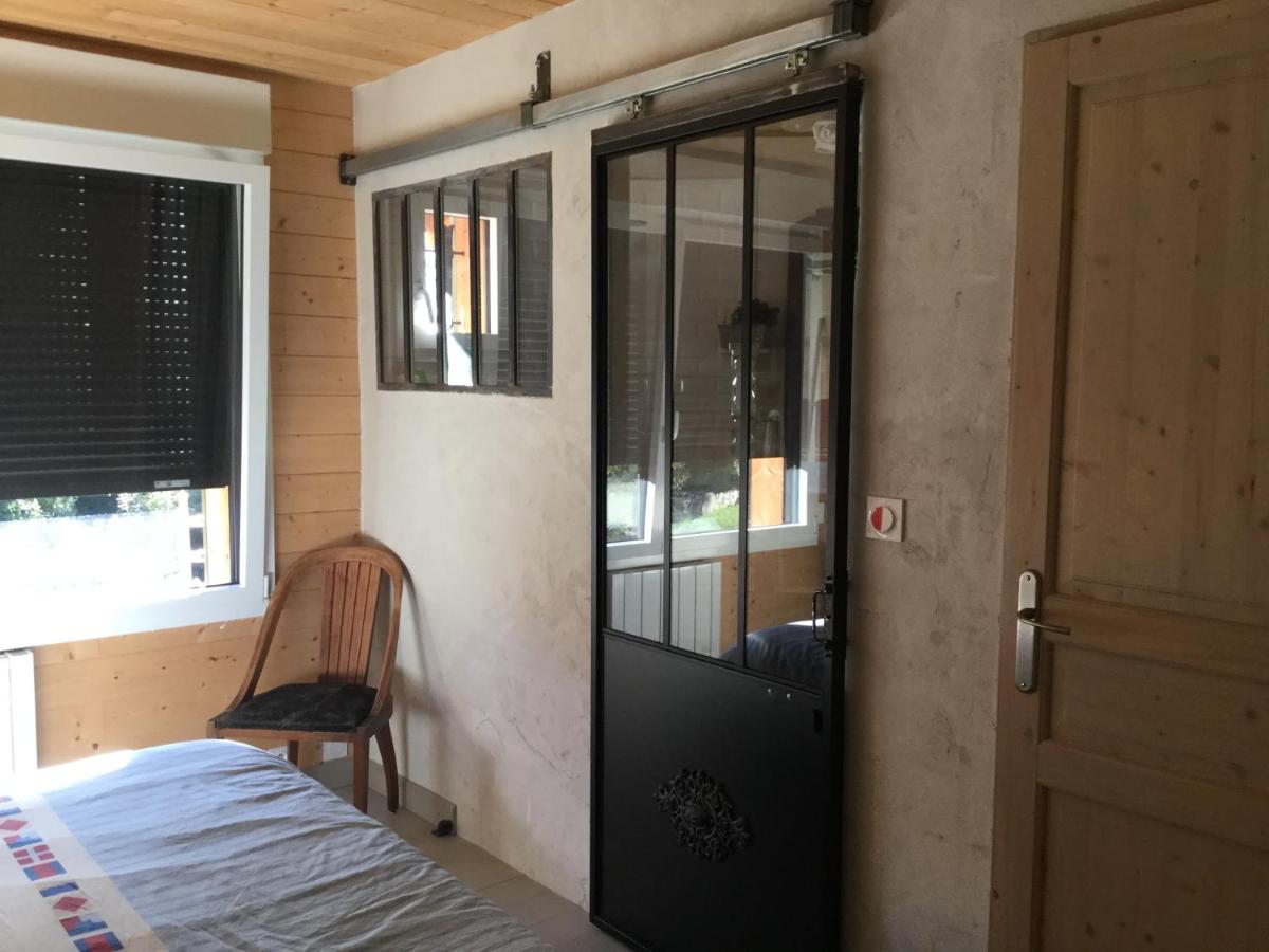 Kamer met Kingsize Bed en Uitzicht op de Bergen