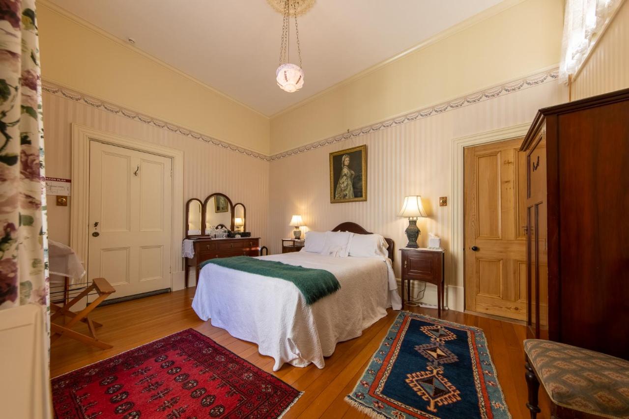 Elizabeth Double Room