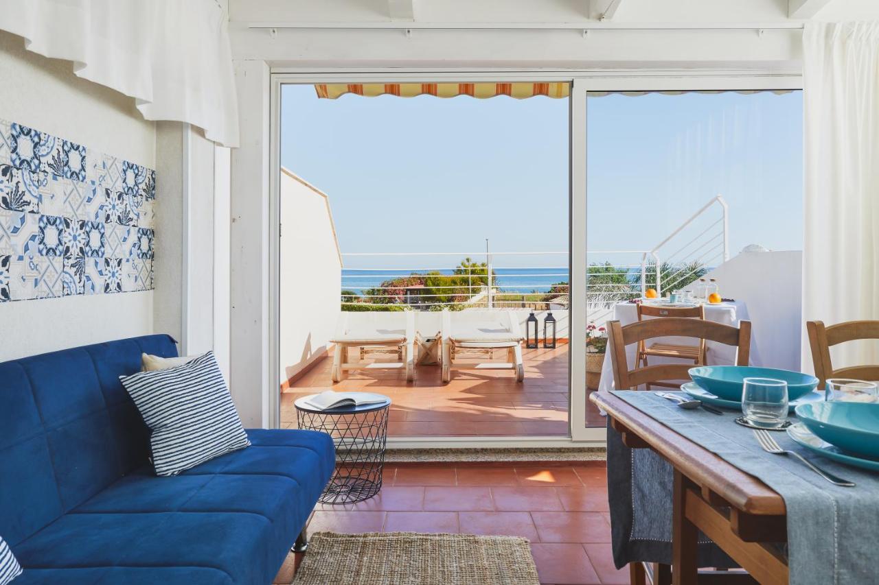 Villa Marina few mt from sand beach - B&B Pozzallo