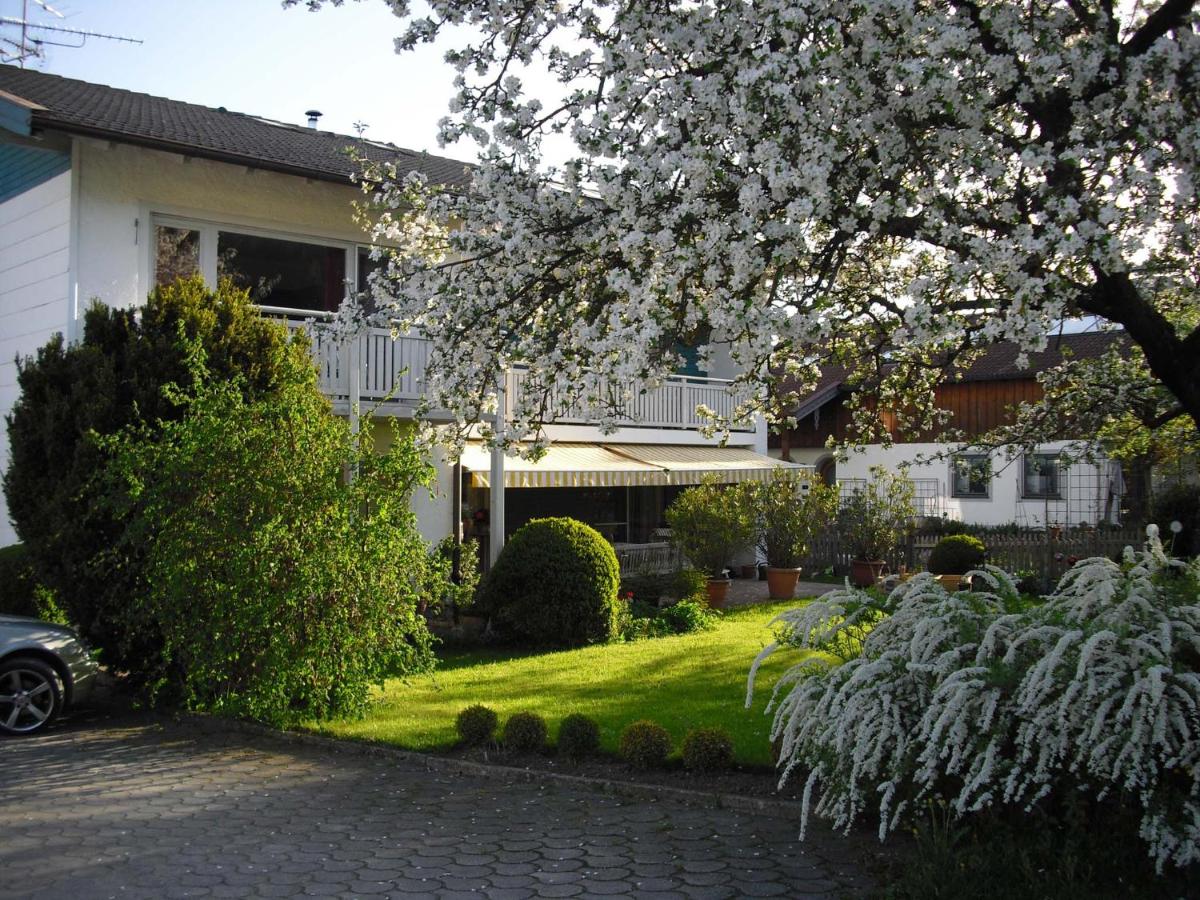 B&B Bad Endorf - Haus Irmgard - Bed and Breakfast Bad Endorf