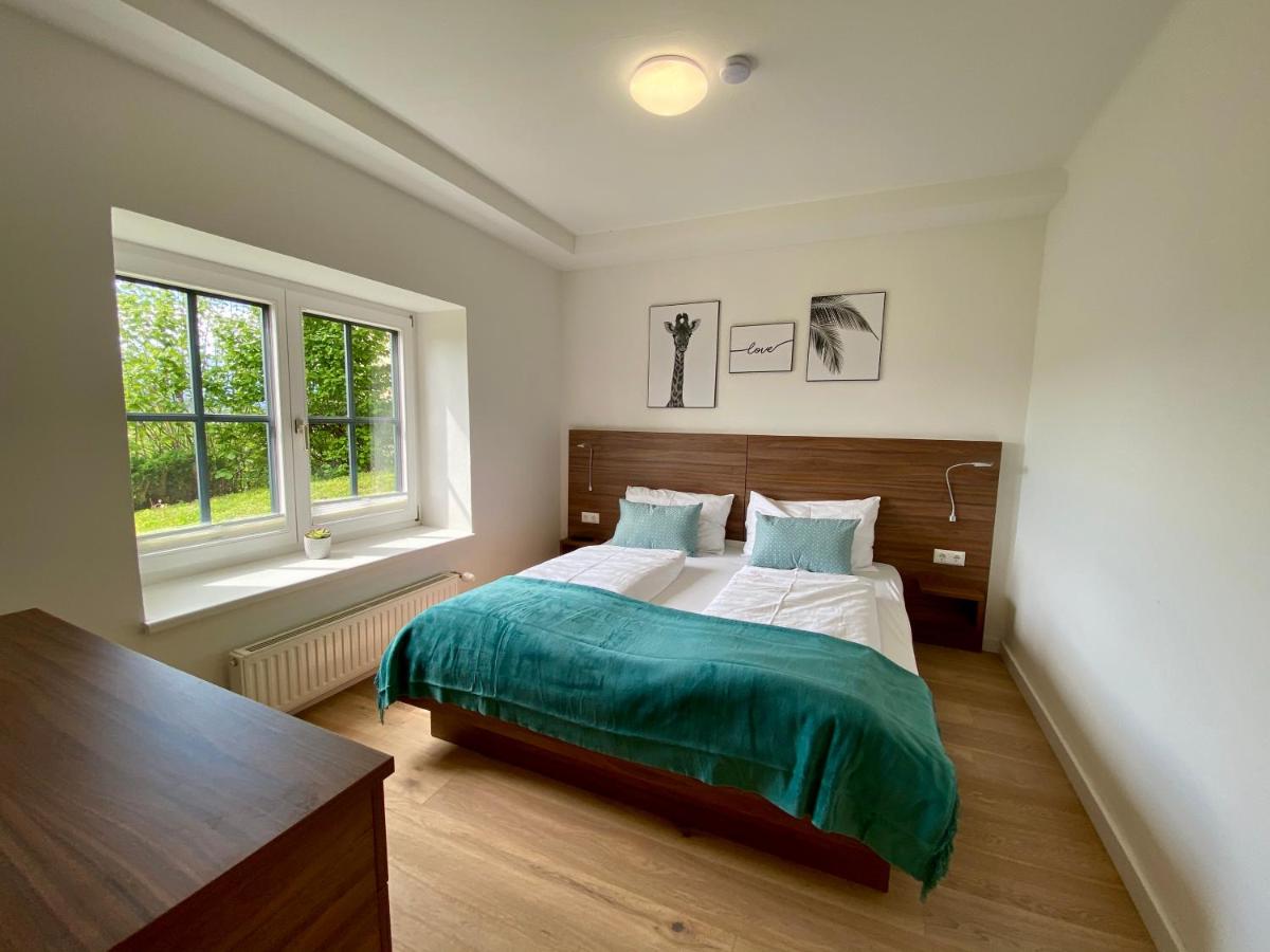 Apartment with Garden View