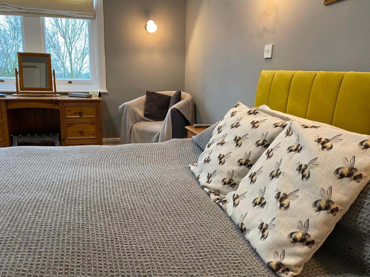 Doppel-/Zweibettzimmer mit eigenem Bad