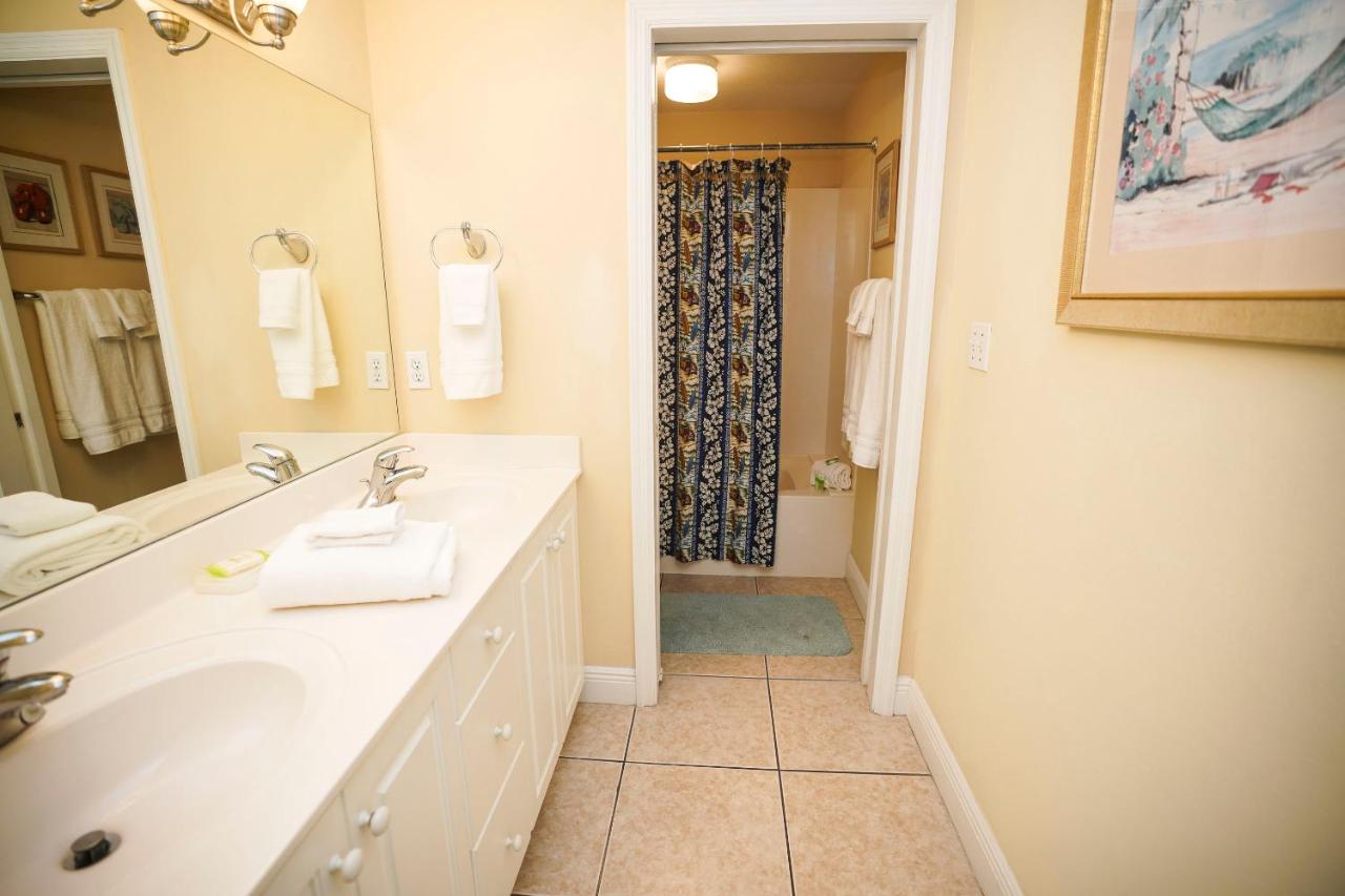 Two-Bedroom Apartment with Sea View - 2105