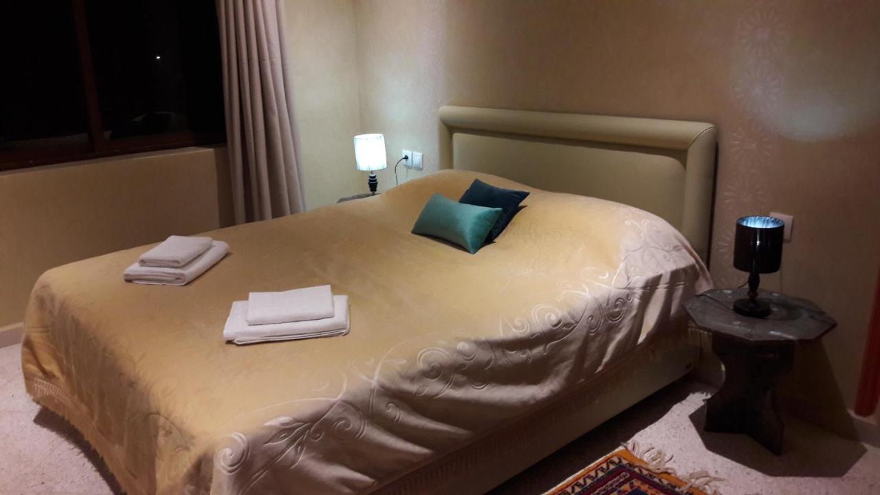 Camera Matrimoniale con Vista Montagna