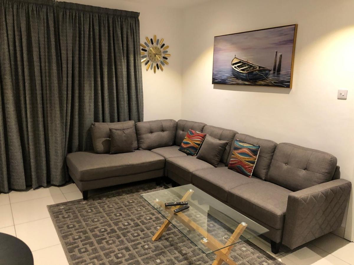 Embassy Gardens by Clifton - B&B