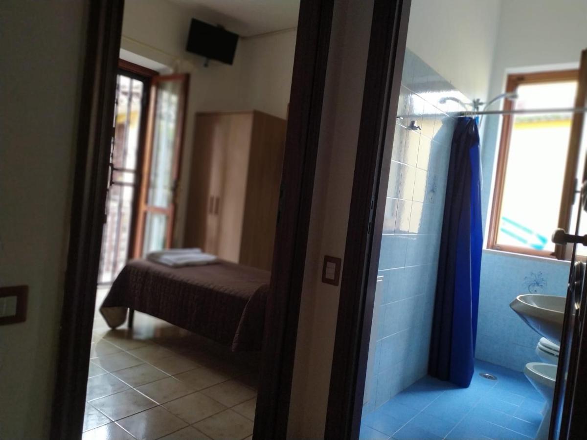 Economy Single Room