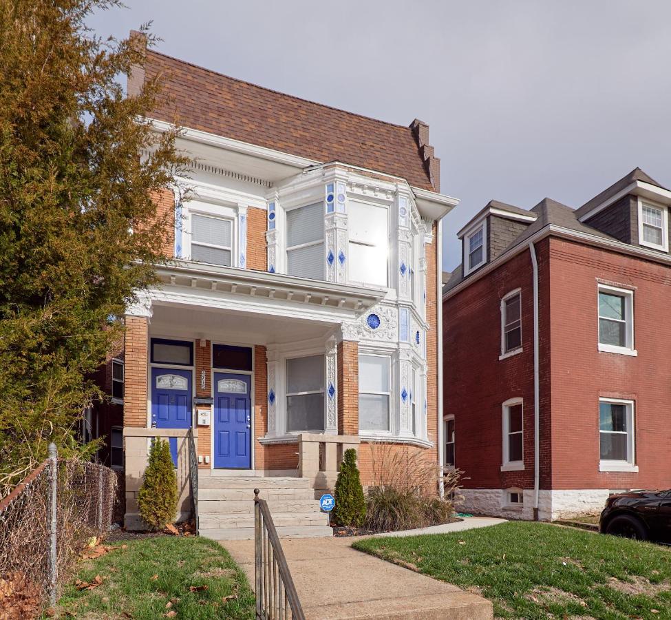 St Louis 2BD 2BA, Forest park, BJ Hospital, Science Center, eats - B&B