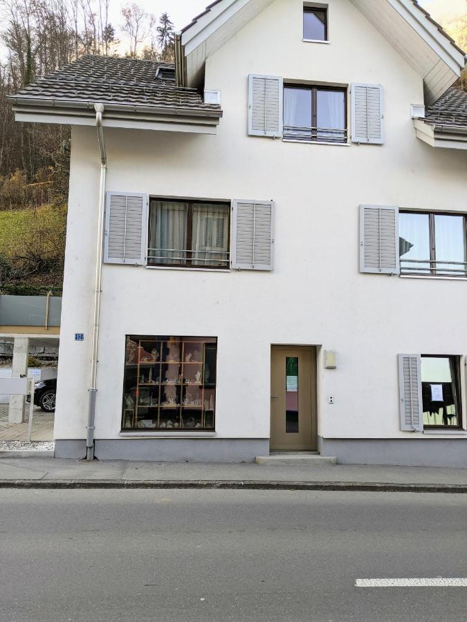 Budget rooms Pilatus - Alpnachstad - Bed and Breakfast