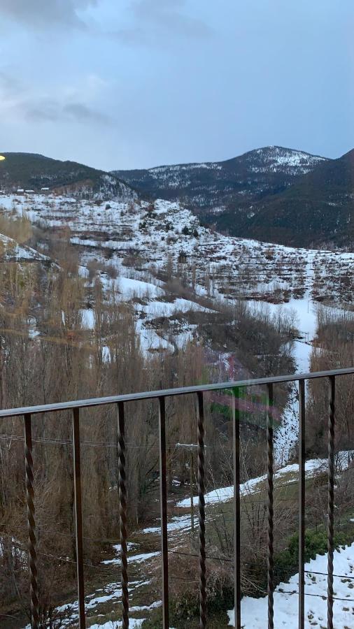 Apartamentsaloriaburg - B&B Farrera