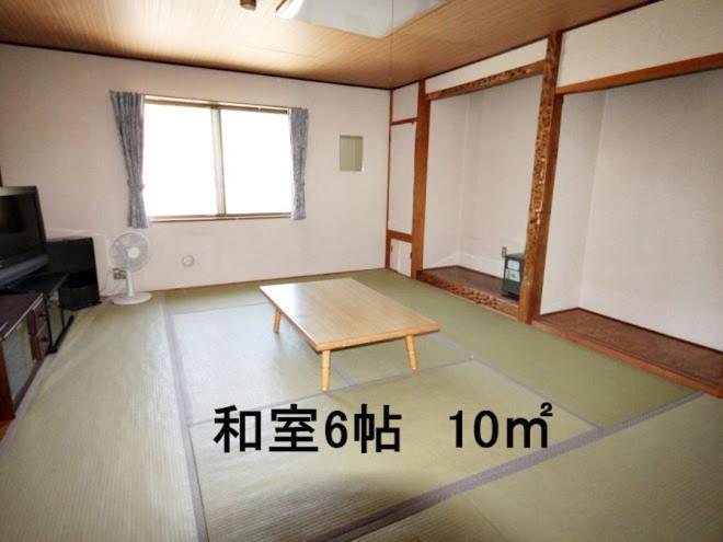 Japanese-Style Quadruple Room