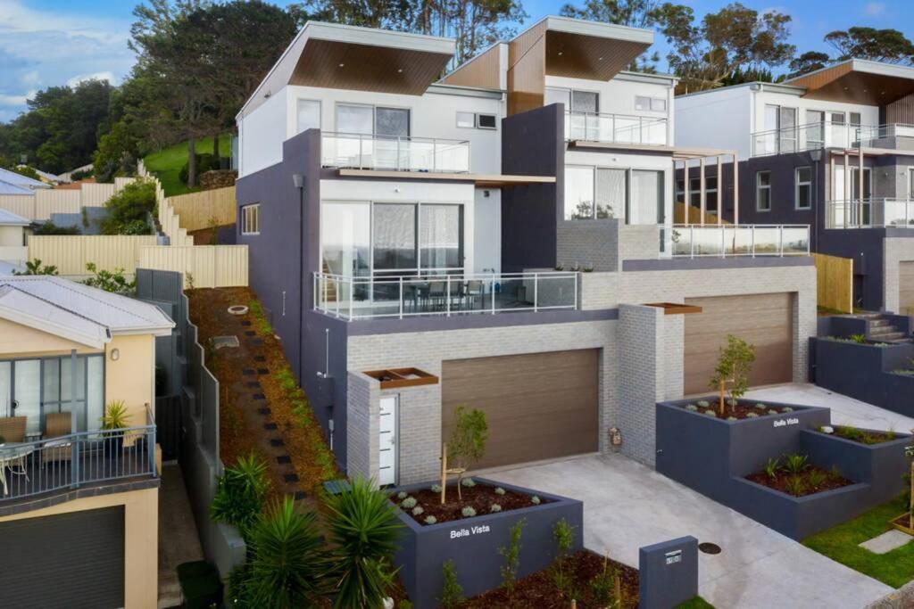 Brand new house, amazing views, walk to the beach! - Bed and Breakfast