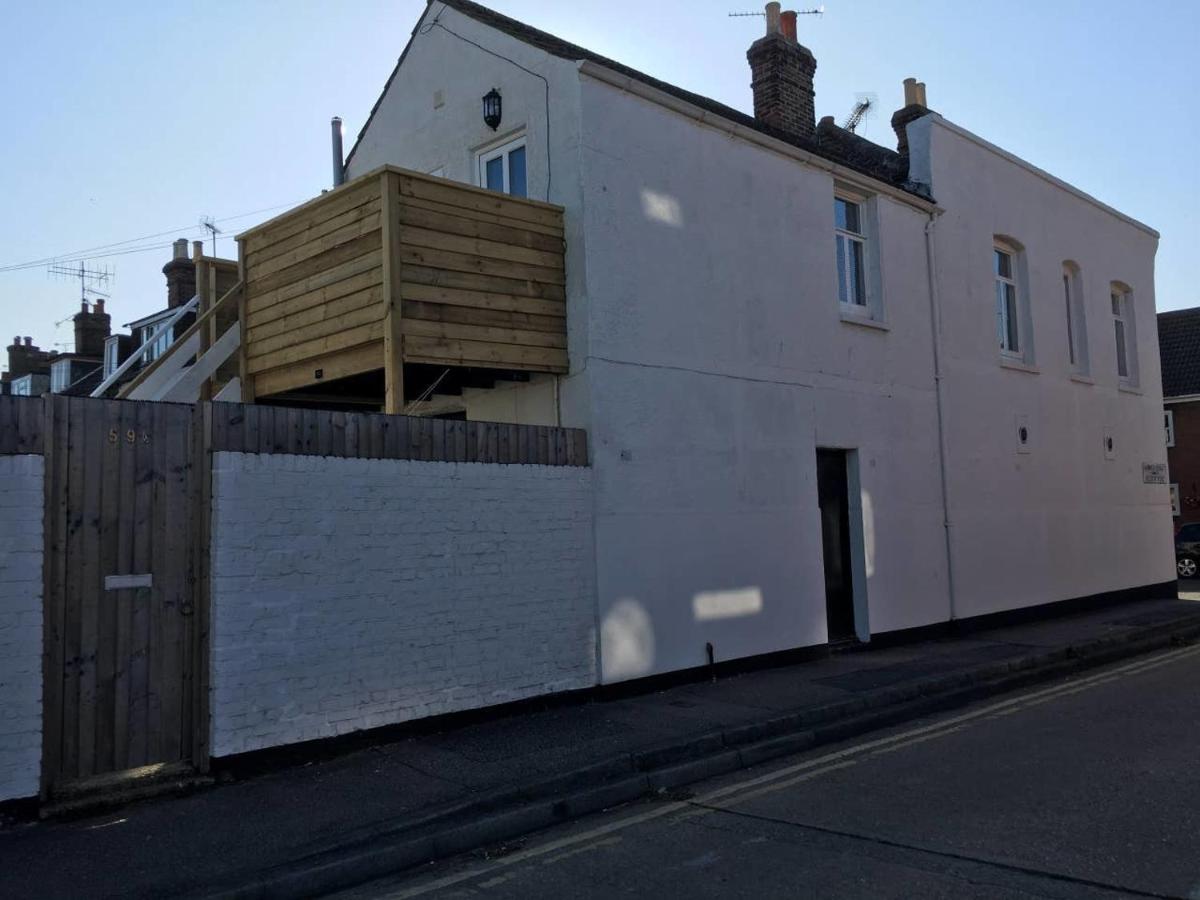 One Bedroom flat in Whitstable with free parking - B&B Whitstable