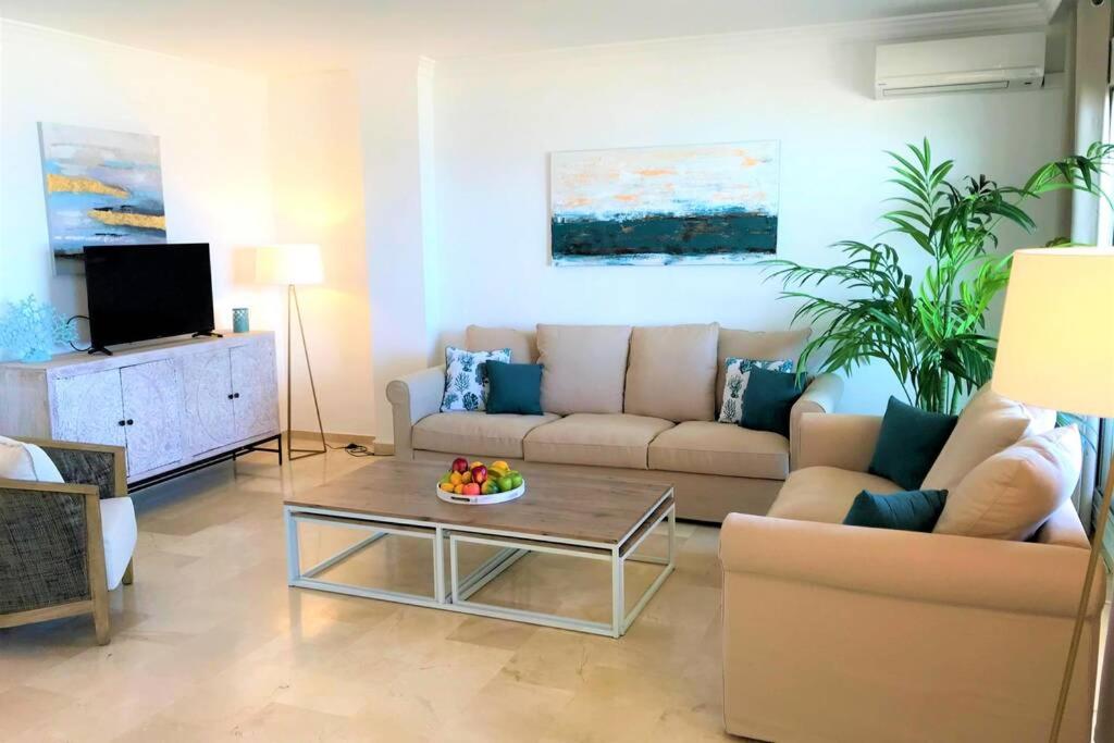 B&B Estepona - PENTHOUSE BERMUDA BEACH 2 - Bed and Breakfast Estepona