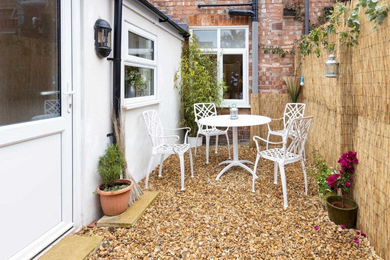 B&B Oakham - Cozy Nook a cosy 2-Bed House in Oakham Rutland - Bed and Breakfast Oakham