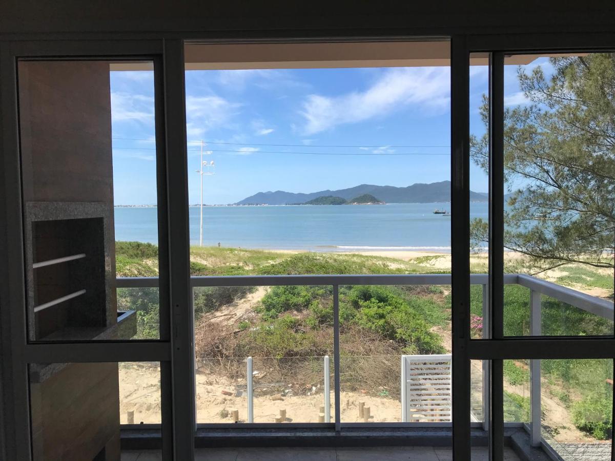 Apartamento de 1 dormitorio con vistas al mar