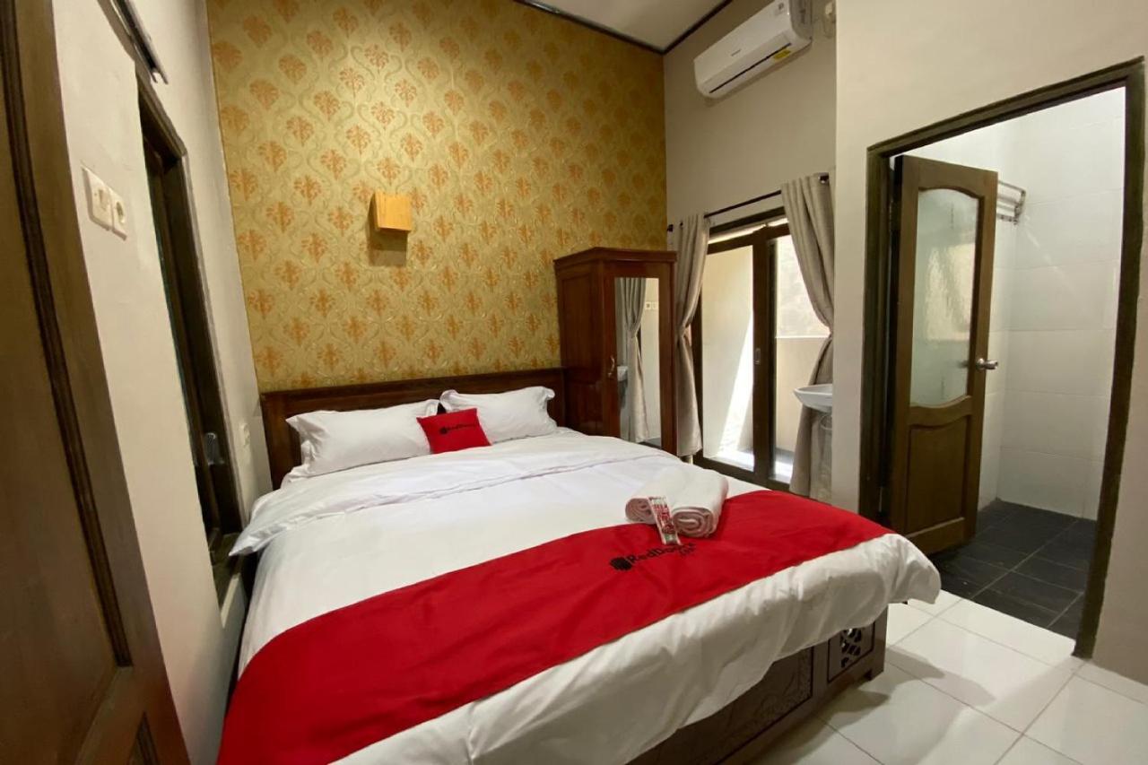 B&B Soko - RedDoorz near Mojokerto Train Station - Bed and Breakfast Soko