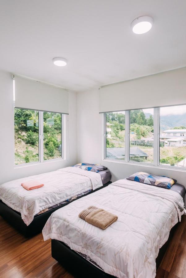Deluxe Twin Room with Mountain View