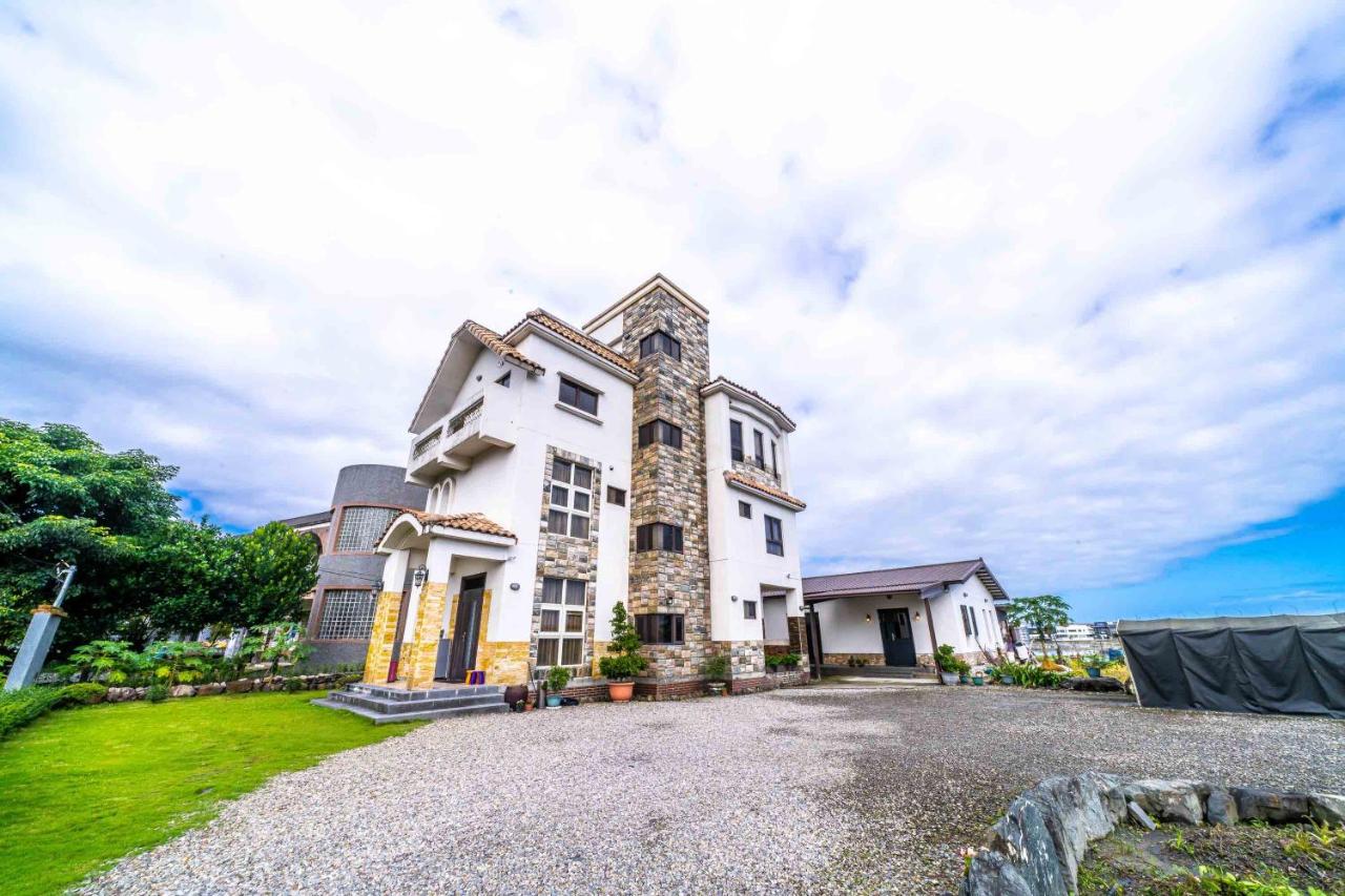 Aurora Castle - B&B