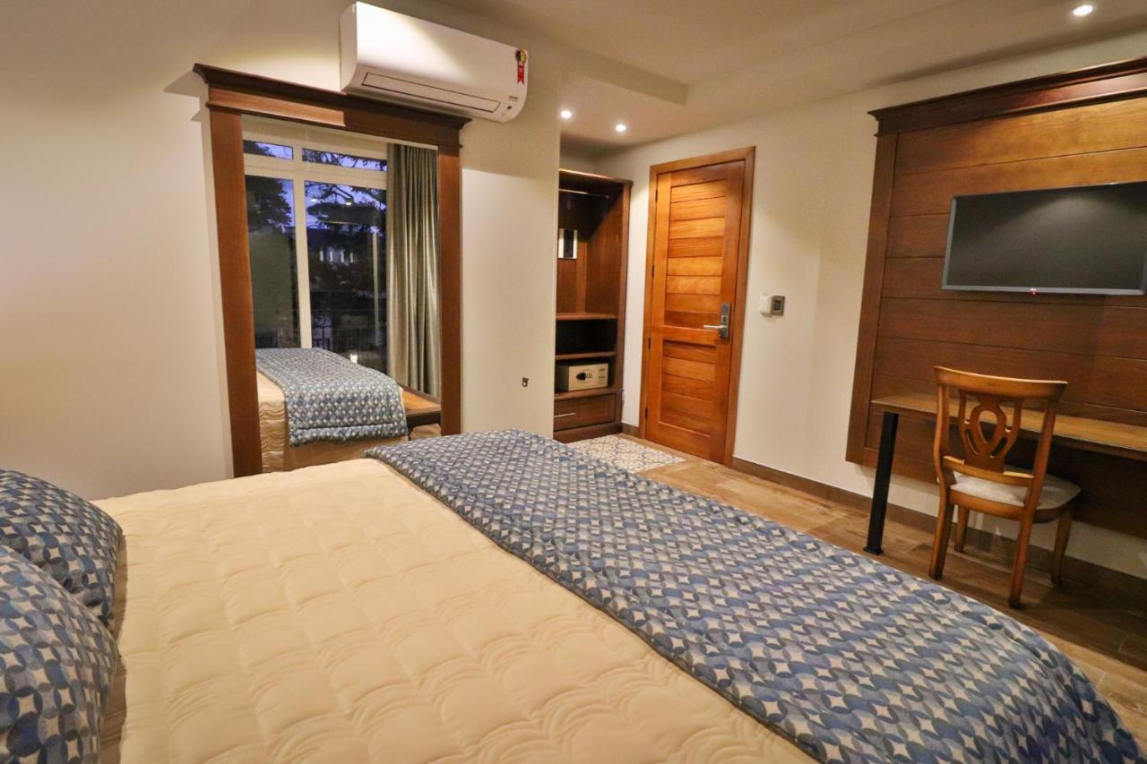 Deluxe Tweepersoonskamer met Balkon