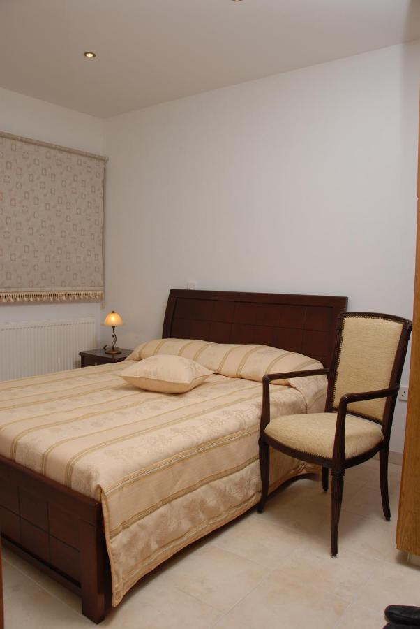 Suite with Mountain View