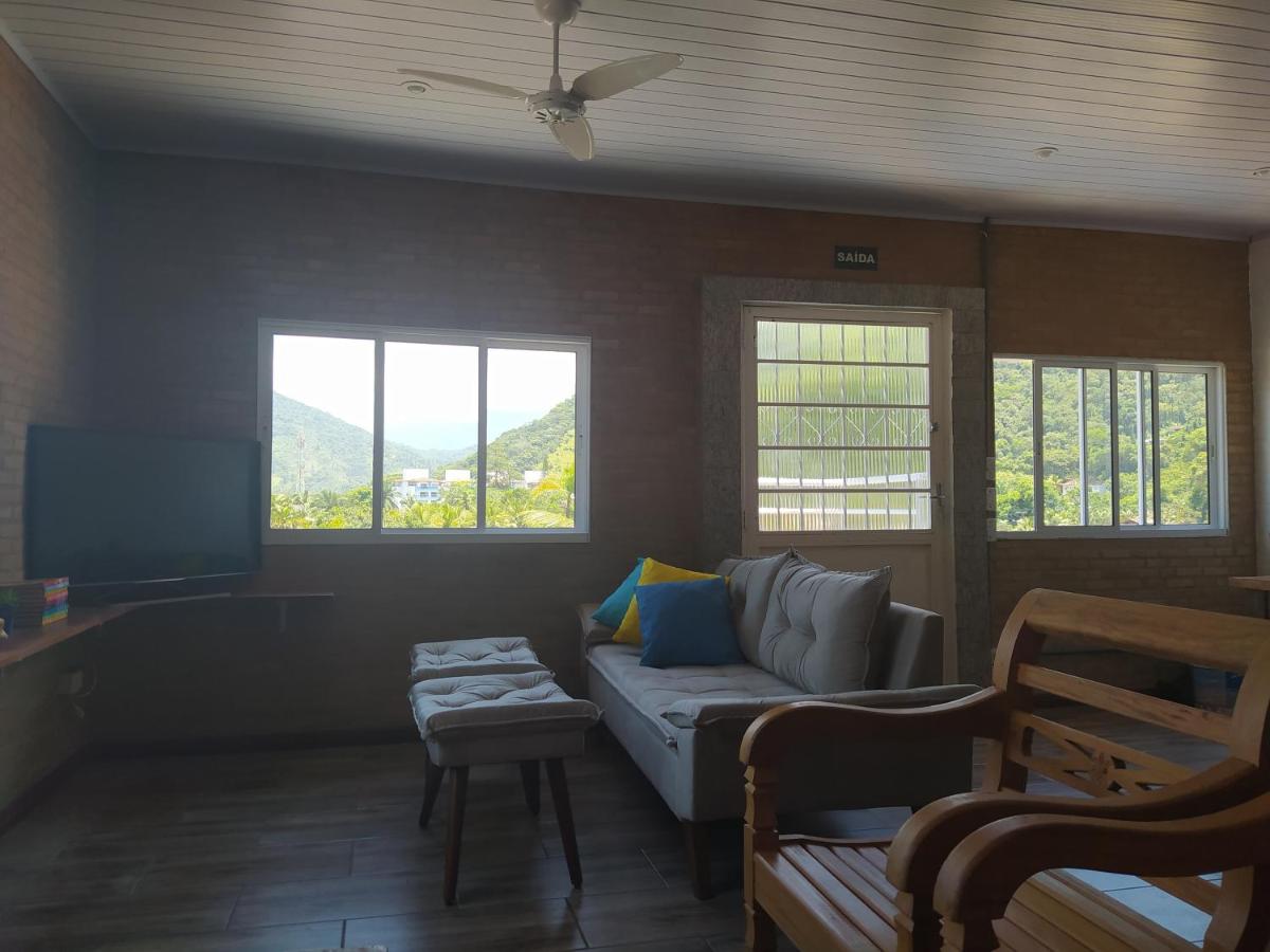 Cobertura na Enseada a 80 m da areia - B&B