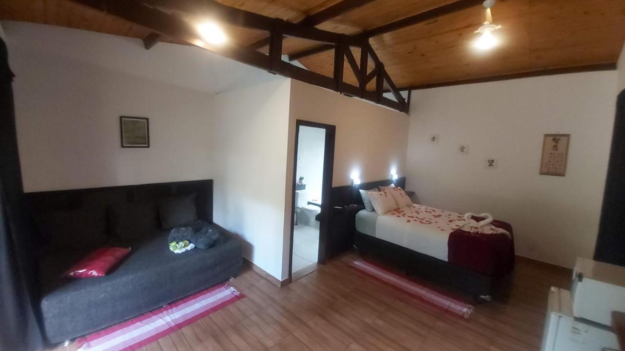 Studio with Spa Bath