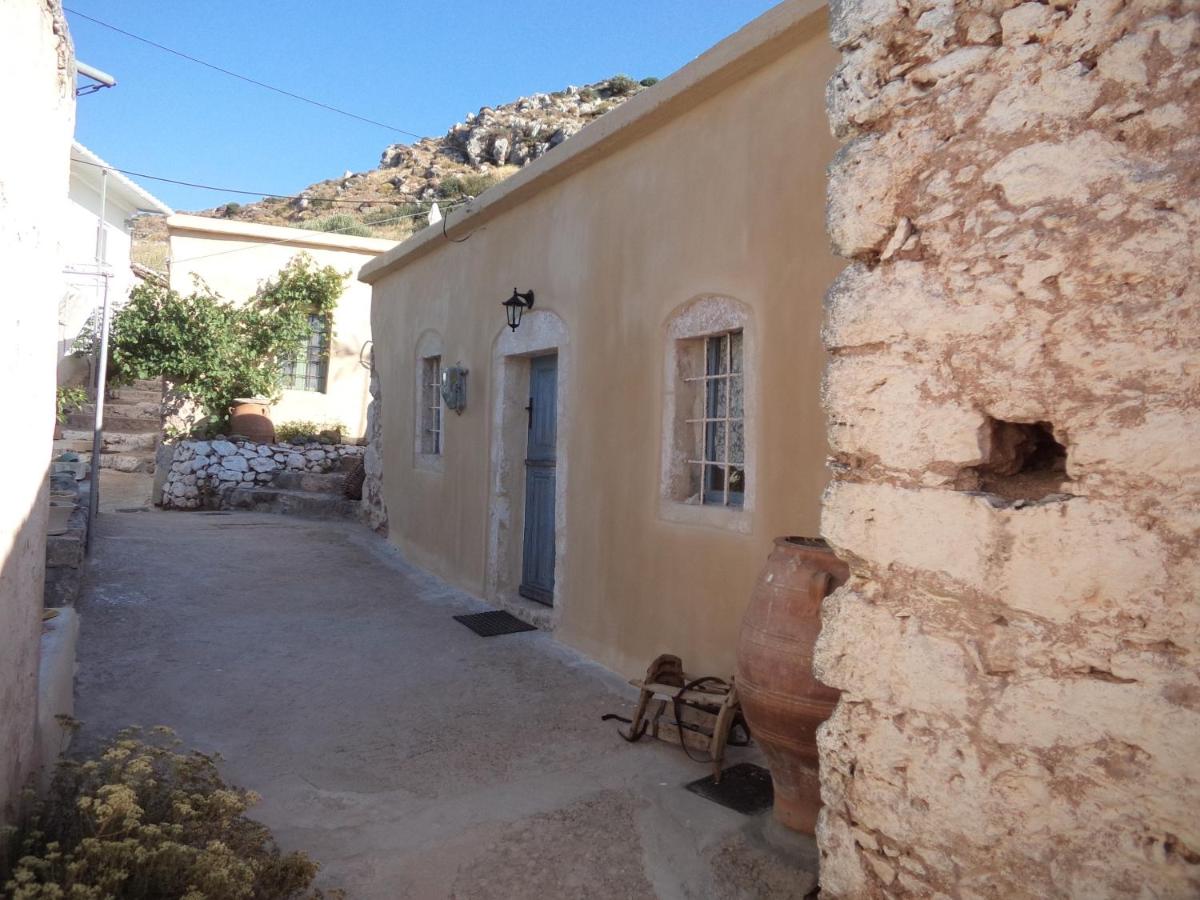 Sitanos Anna House - Bed and Breakfast
