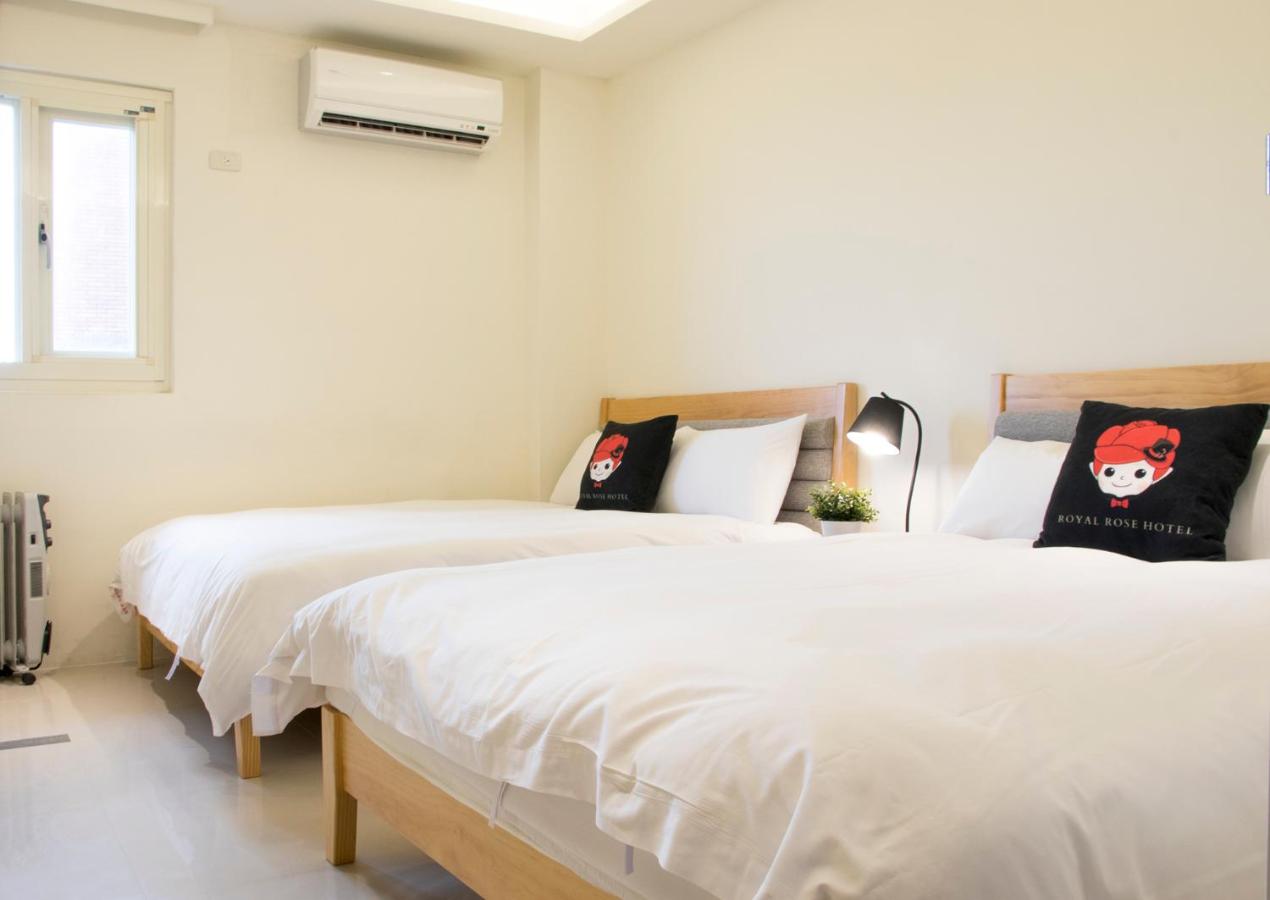 Quadruple Room with Shared Bathroom