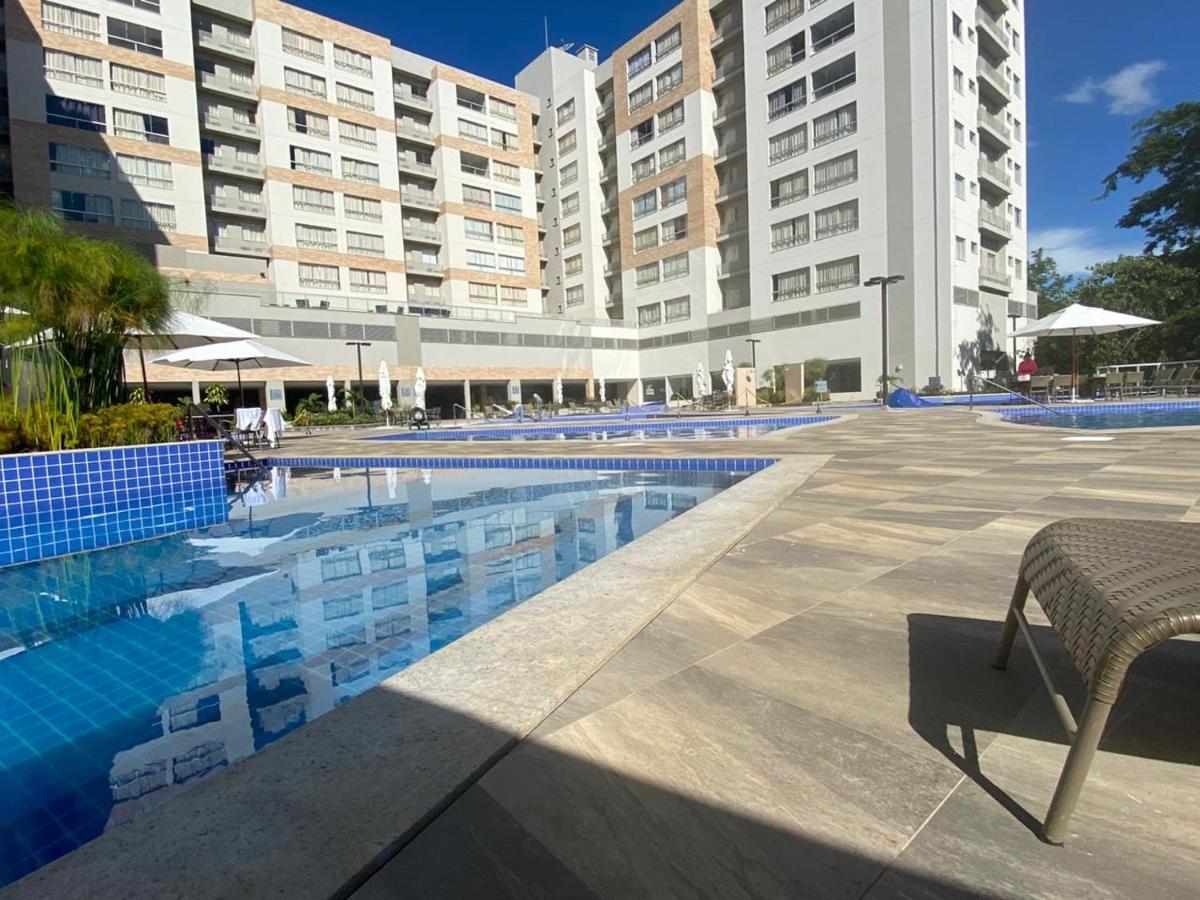 Flat Park Veredas com Vista Serra com geladeira e fogão - Chambres d’hôtes