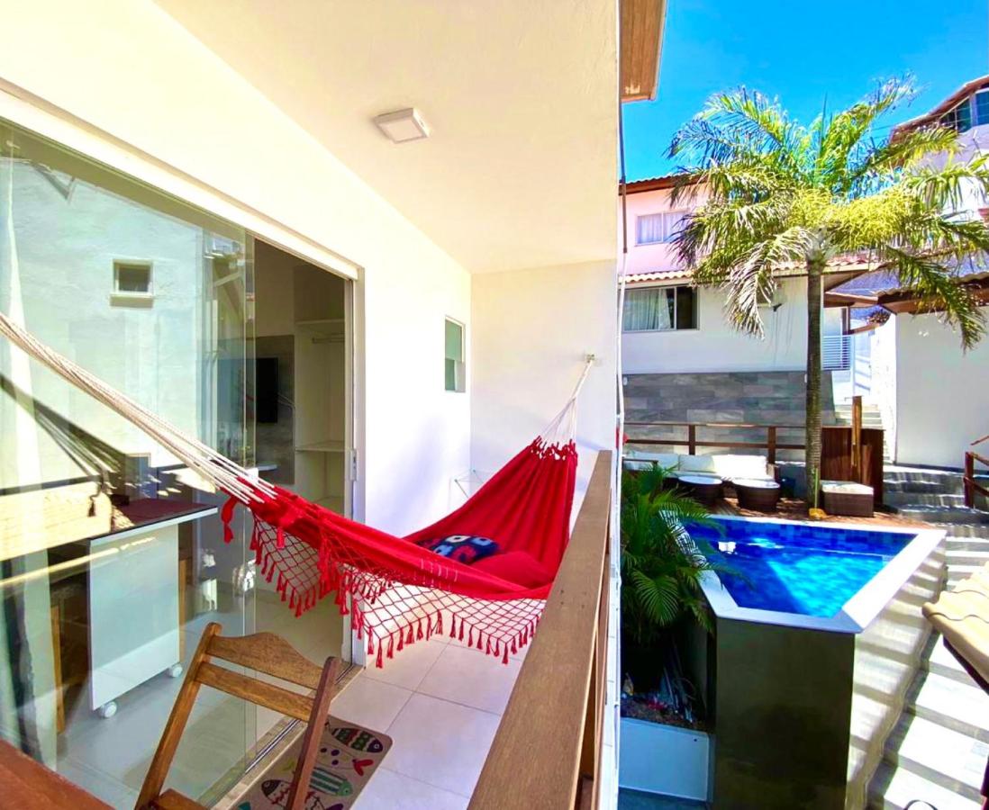 Apartment with Pool View 