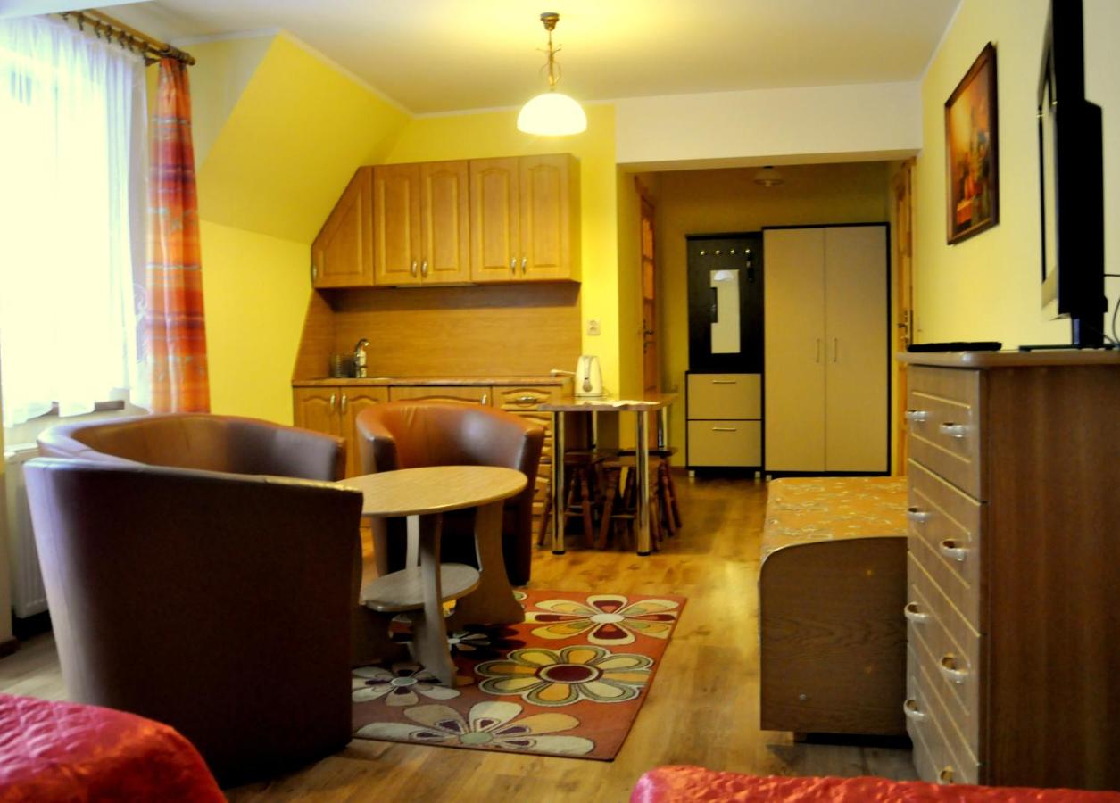 Studio (4 Erwachsene)