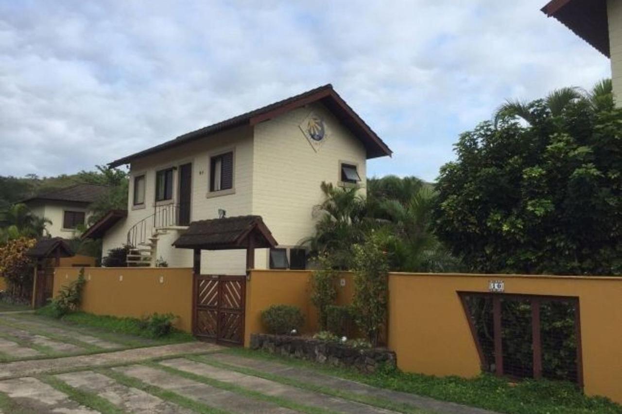 Paúba · Paúba Beach House -Em lindo condomínio c/ piscina - B&B São Sebastião